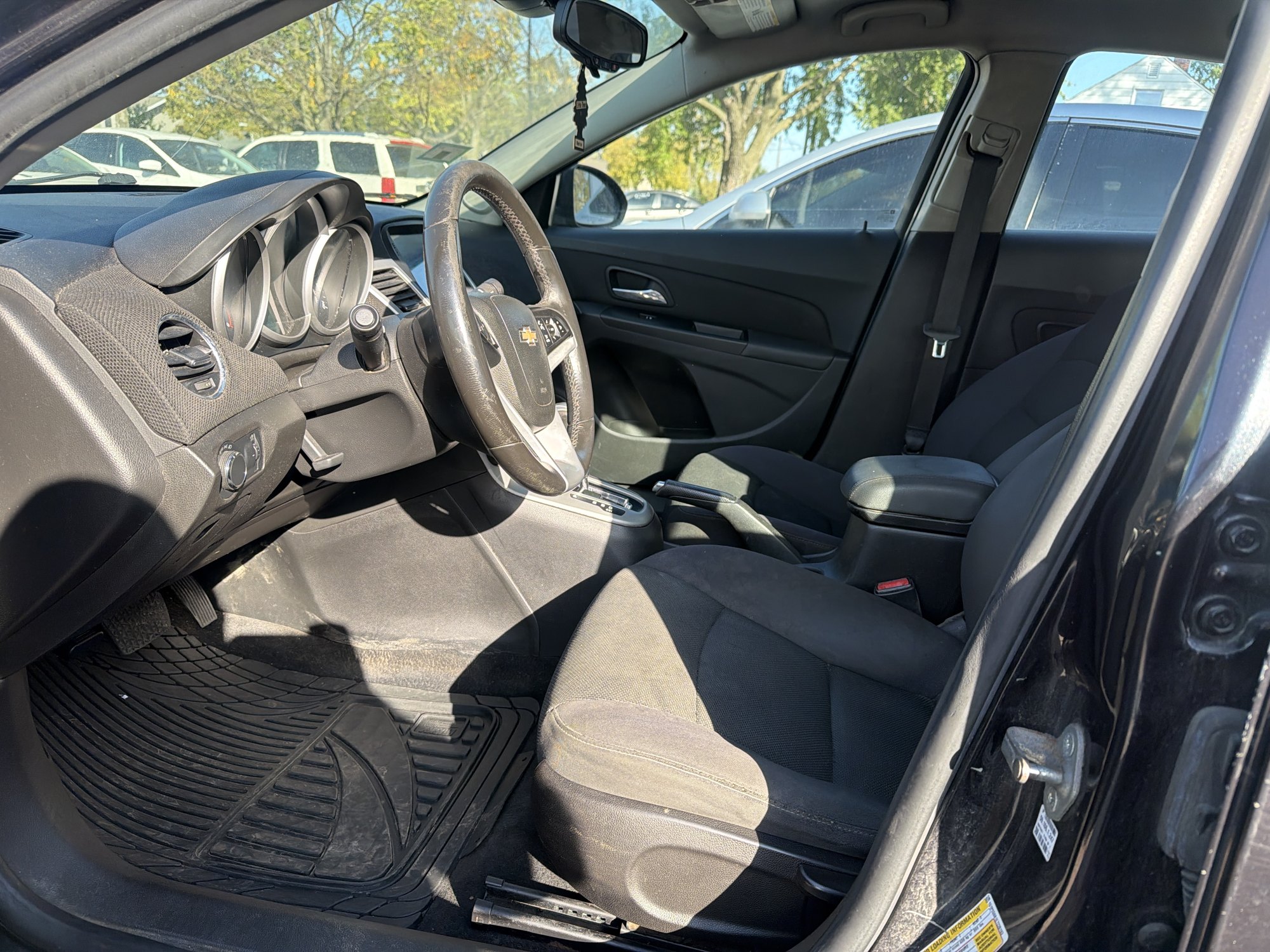 Actual 2014 Chevy Cruze Lt interior